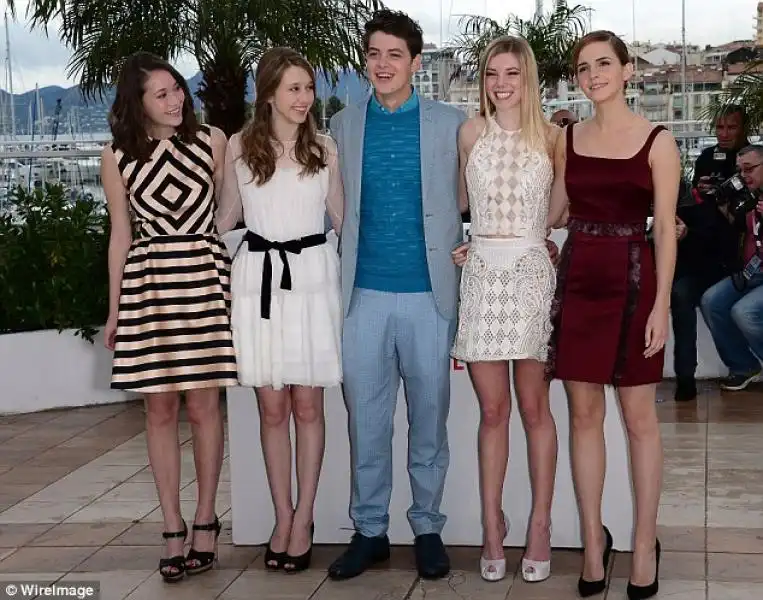 EMMA WATSON CON IL CAST DI THE BLING RING A CANNES 