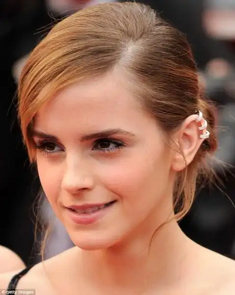 EMMA WATSON PER PRESENTARE THE BLING RING A CANNES 