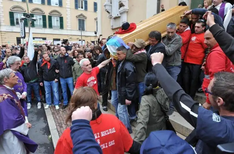 FUNERALI DI DON GALLO