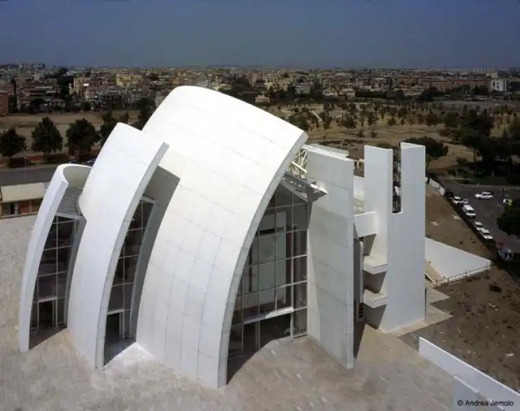 immagine chiesa meier a roma 