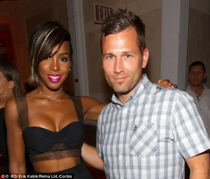 DJ KASKADE E KELLY ROWLAND 