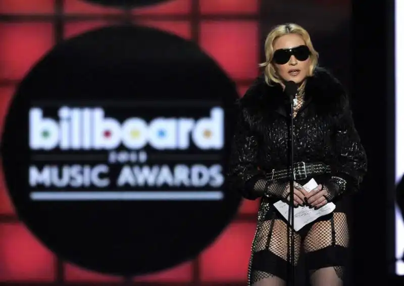 madonna music awards 