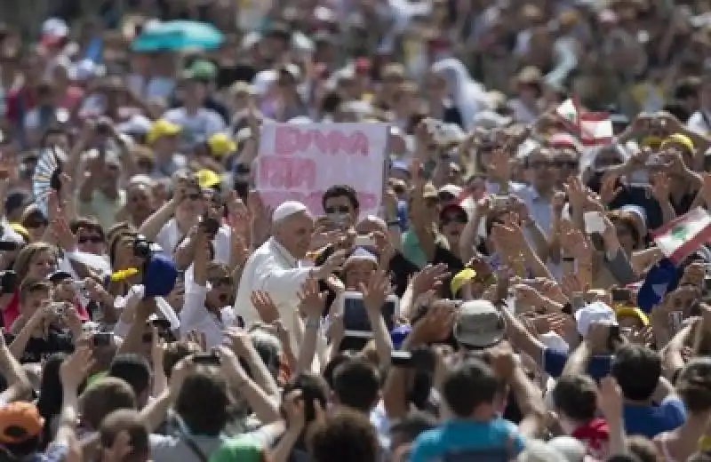 papa Francesco papa a san pietro 