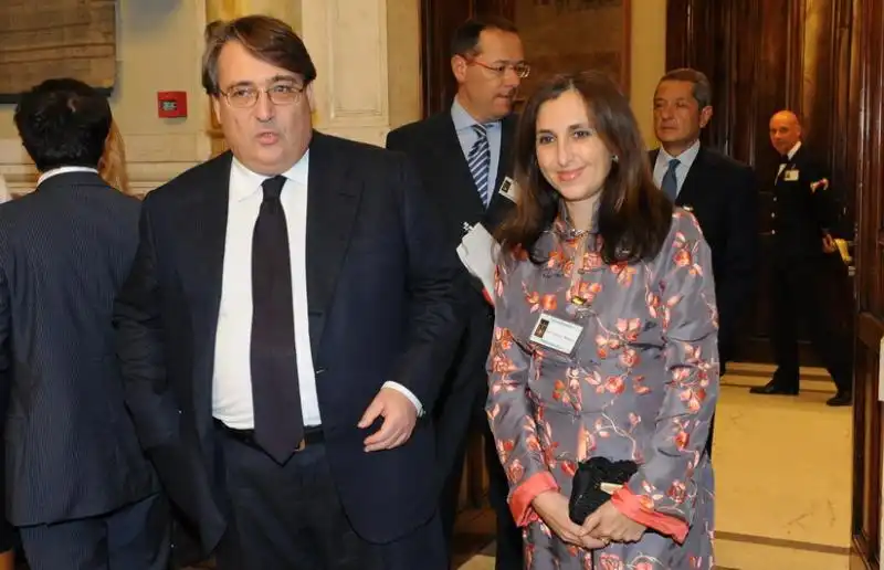 Roberto Napoletano con la moglie 