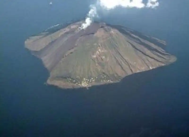 stromboli dall aereo jpeg