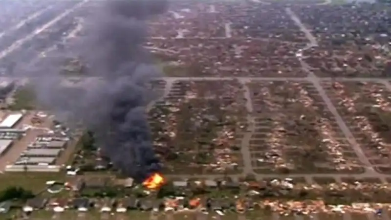 tornado ad oklaoma city 