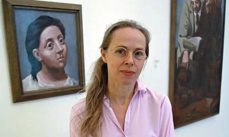 Anne Baldassari former di 