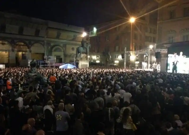 beppe grillo a firenze 