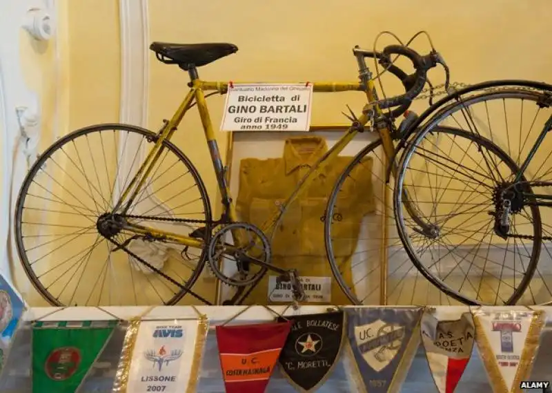 Bici di Bartali al museo Madonna del Ghisallo 