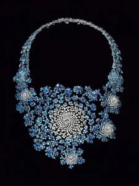  Collana di Mark Newson per Boucheron