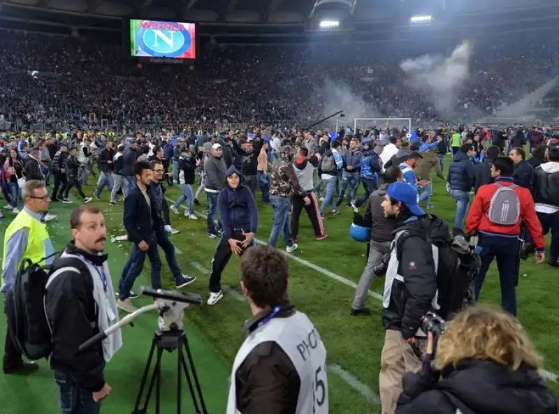 COPPA ITALIA - INVASIONE DI CAMPO