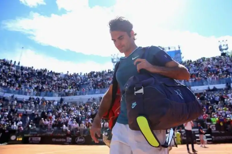 FEDERER SCONFITTO AGLI INTERNAZIONALI DI ROMA