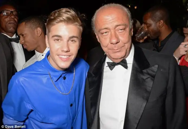 justin bieber camicia di pelle con fawaz gruosi 