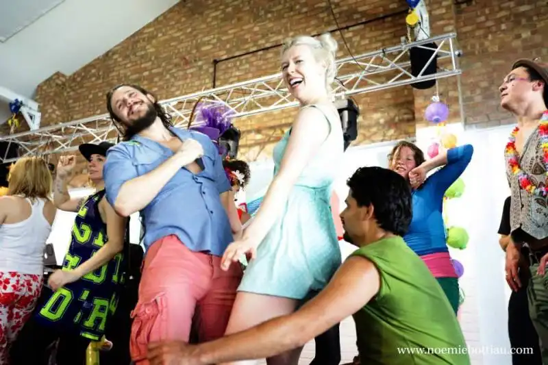 MORNING GLORYVILLE LONDON 