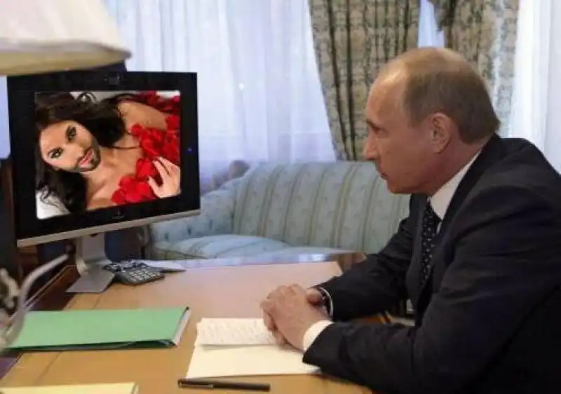 PUTIN E CONCHITA WURST 