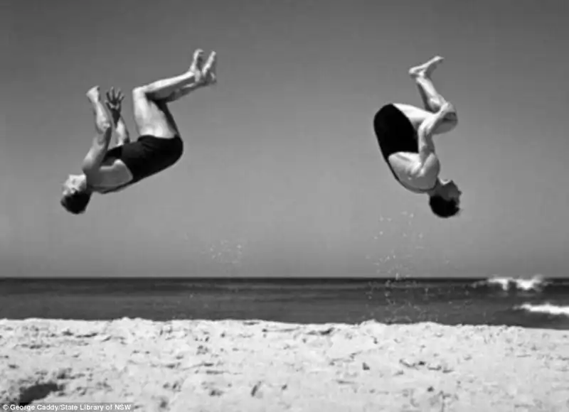 Salto congiunto a Bondi Beach 