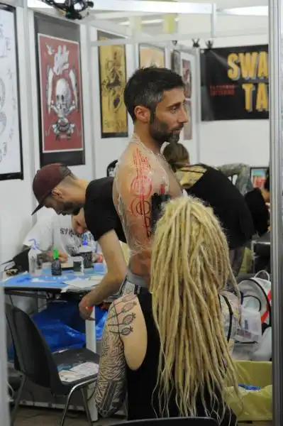 Tatuaggio in corso 