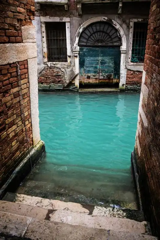 21. canale turchese, venezia