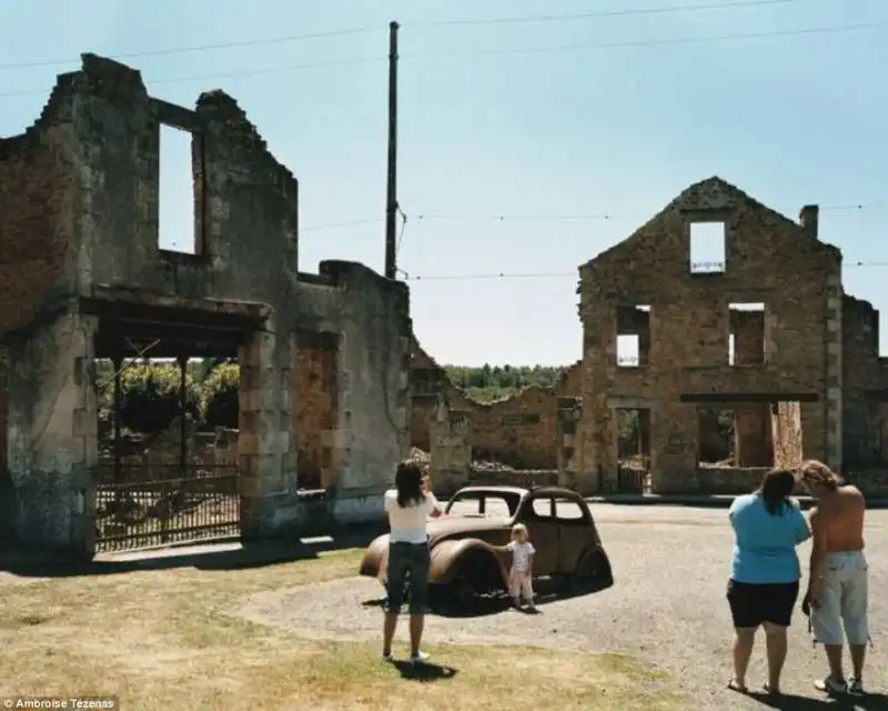 ambroise tezenas foto