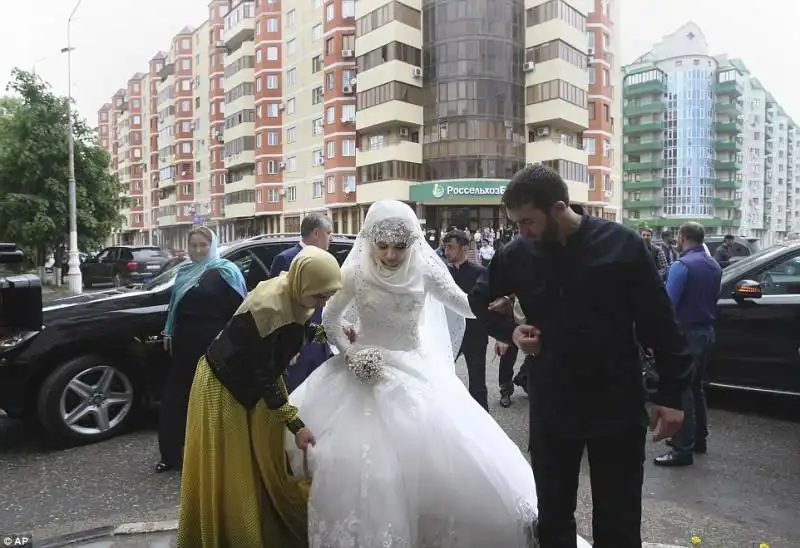 cecenia   il matrimonio di kheda goilabiyeva con nazhud guchigov 