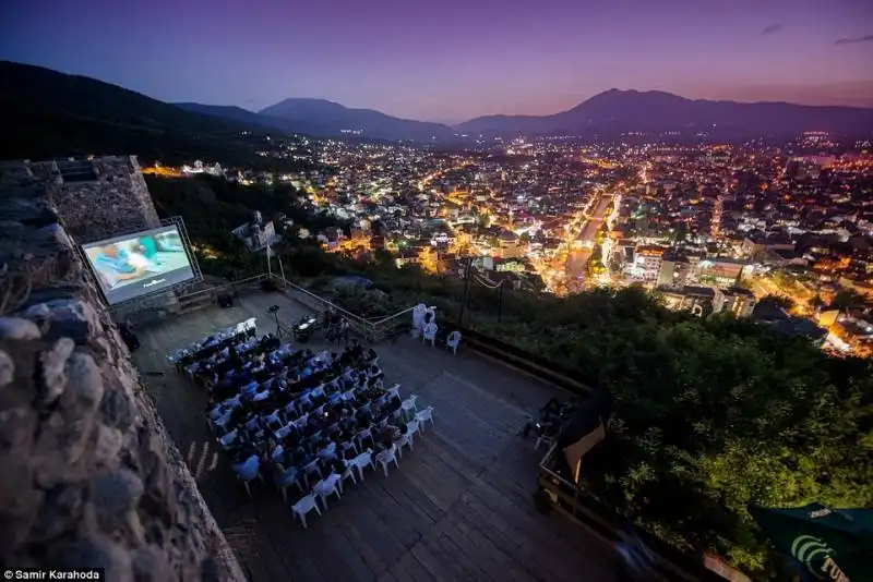 cinefili al dokufest di prizren, kosovo