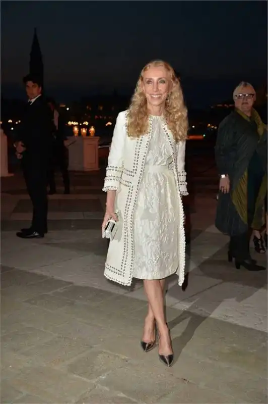 franca sozzani 6c1f1c3fa170