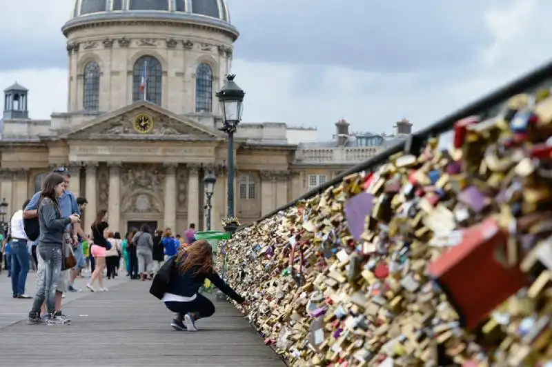 lucchetti sul pont  des arts