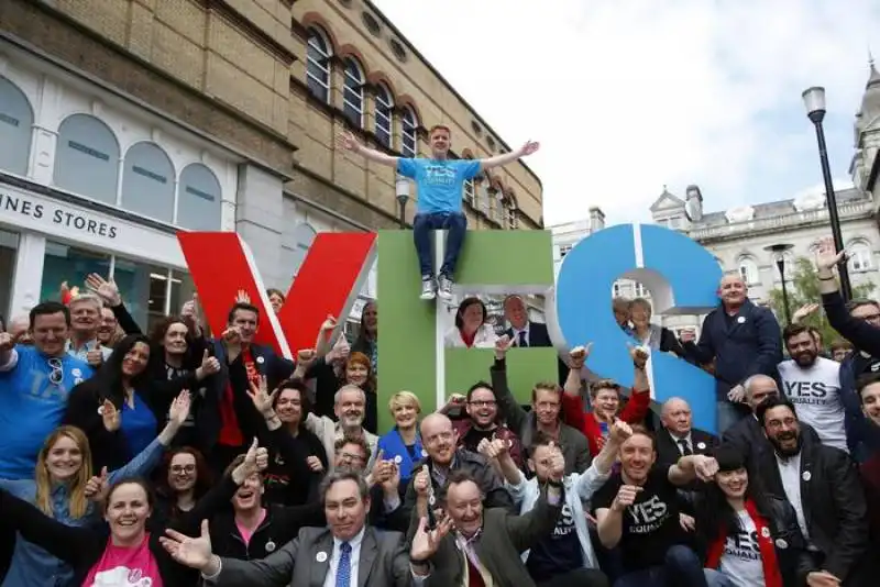 nozze gay, l' irlanda vota il referendum1