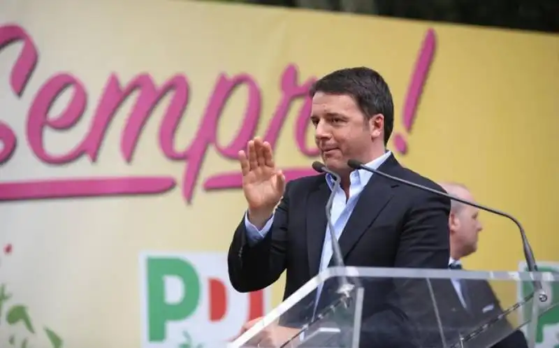 renzi contestato alla festa dell unita a bologna  7