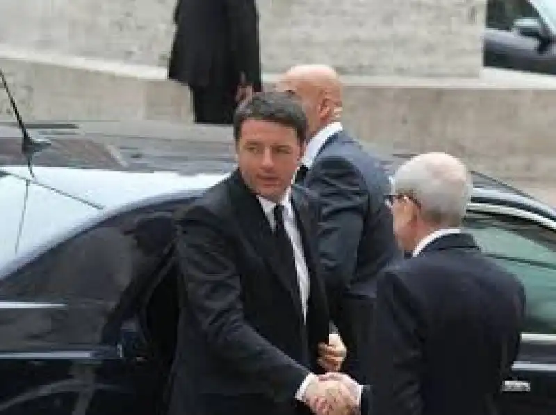 RENZI PIAZZA AFFARI