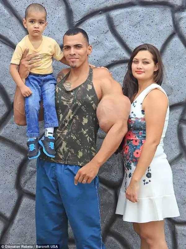 romario dos santos alves e famiglia