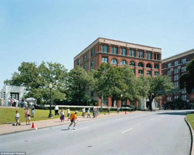 usa, dealey plaza di dallas, dove kennedy fu assassinato nel 1963