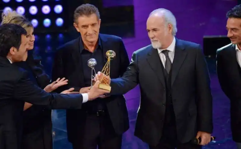 ANTONIO RICCI RICEVE IL PREMIO TV