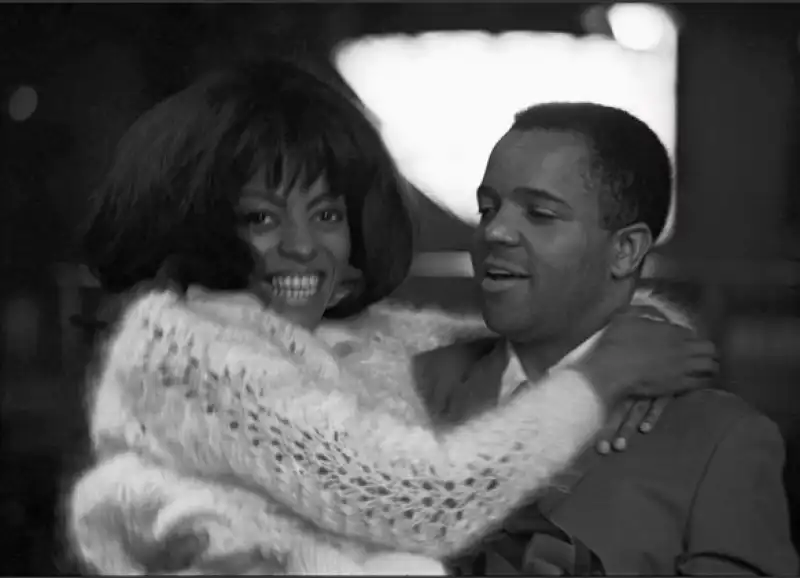 BERRY GORDY DIANA ROSS