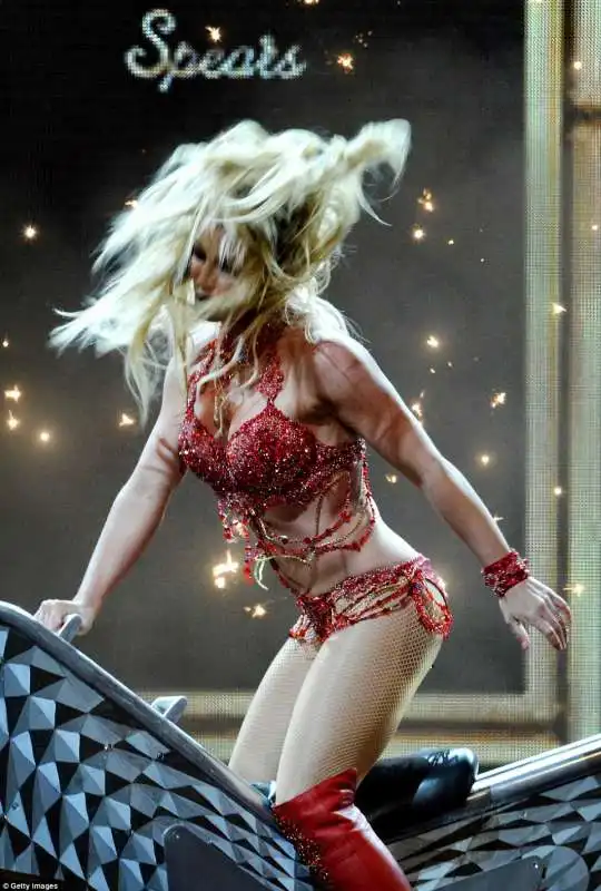 britney spears sul palco del billboard music awards 8