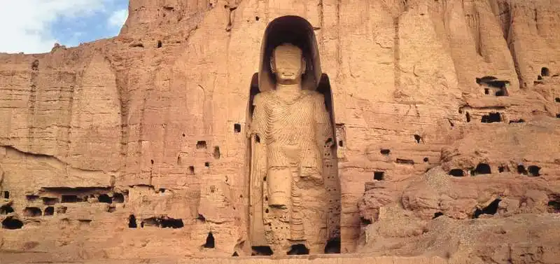 buddha di bamiyan