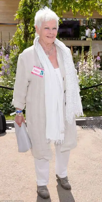 chelsea flower show judi dench