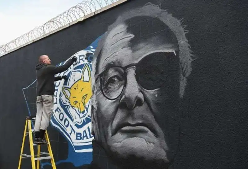 claudio ranieri vince con il leicester  22