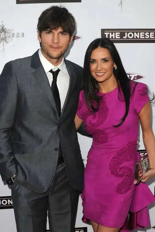 demi moore e il toyboy ashton kutcher