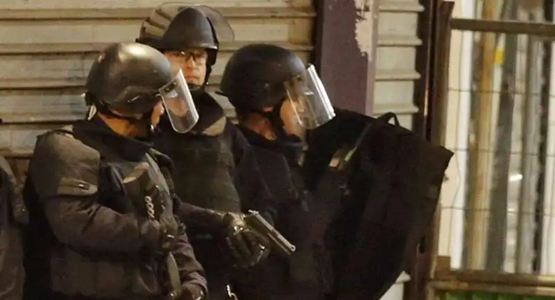 FRANCIA POLIZIA