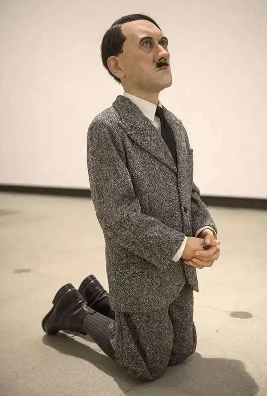 him l  hitler di maurizio cattelan  3