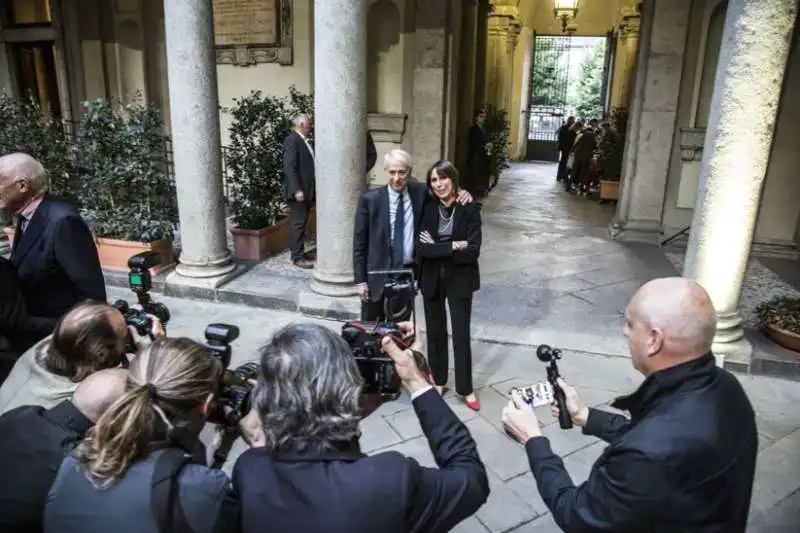 il premiolino 2016   l'arrivo del sindaco giuliano pisapia con sua moglie cinzia sasso