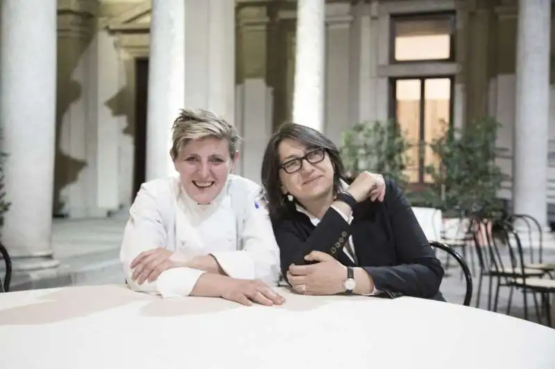 il premiolino 2016   la chef viviana varese e sandra ciciriello (alice ristorante milano) che hanno curato il catering della serata