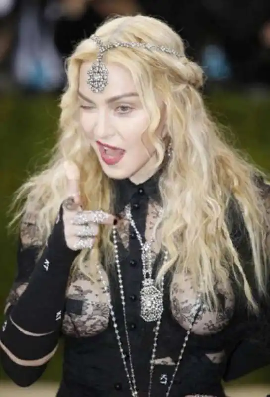 madonna al met gala  10