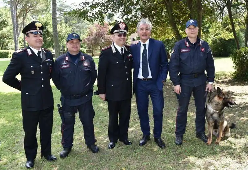 massimo giletti coi carabinieri