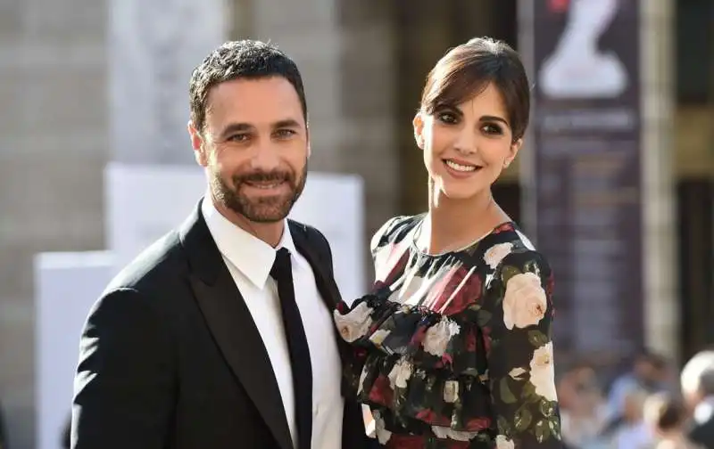 raoul bova con rocio munoz morales (2)