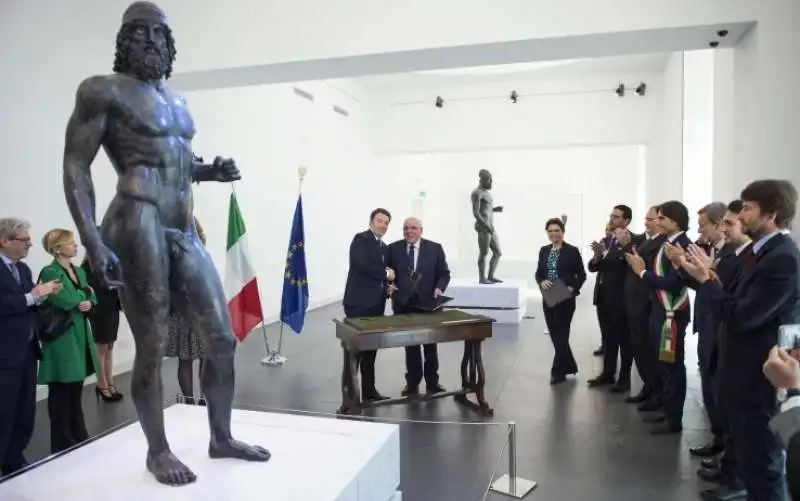 RENZI INAUGURA IL MUSEO DEI BRONZI DI  RIACE