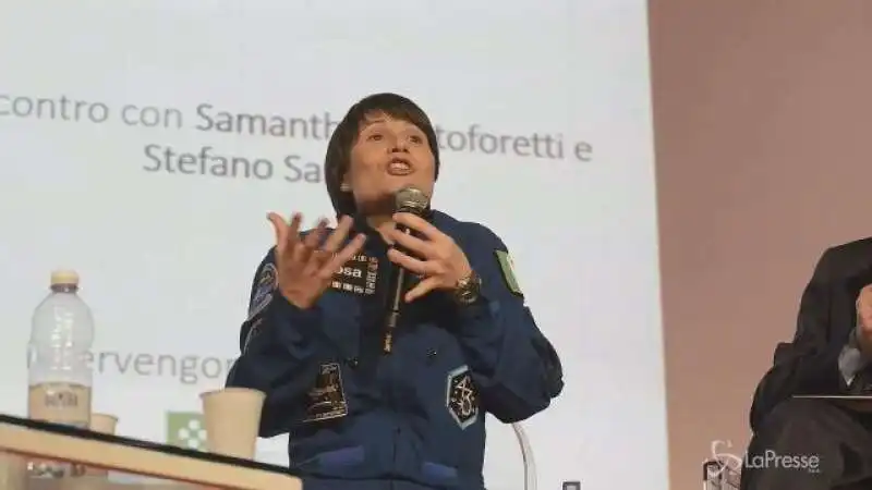 salone del libro samantha cristoforetti