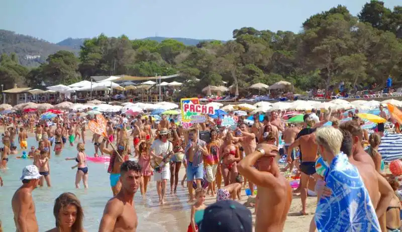 spiagge affollate ibiza