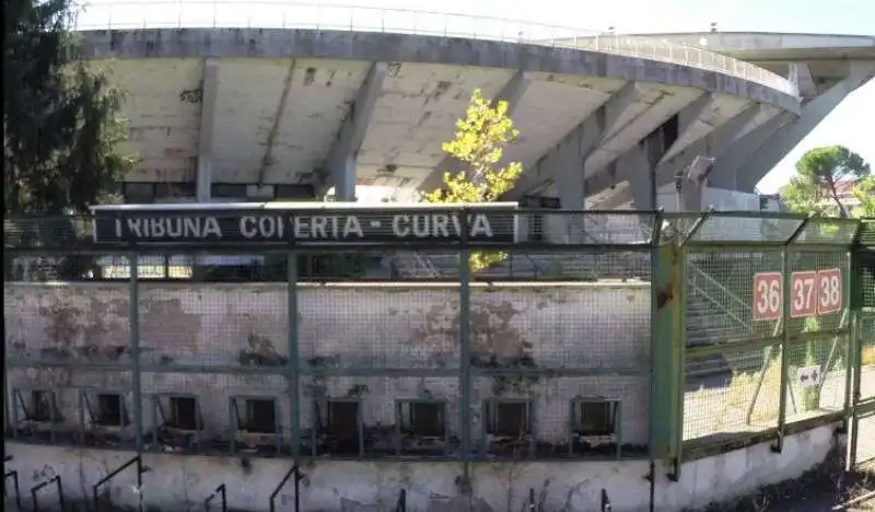 stadio   flaminio  abbandonato